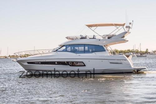 Prestige 460 Flybridge beoordelingen en specificaties